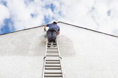Peinture extérieure à Bizanet — façades et ravalement